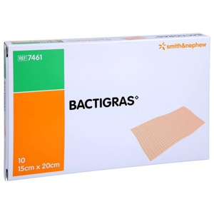 BACTIGRAS antiseptische Paraffingaze 15x20 cm Produktbild