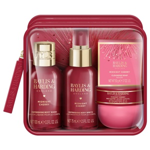Baylis & Harding Midnight Cherry Travel Bag Gift Set 275 ml produkt bild