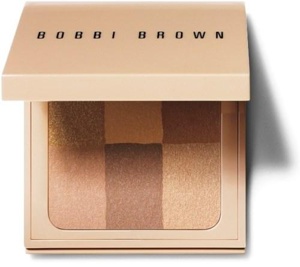 Bobbi Brown Nude Finish Illuminating Powder Buff produktbilde