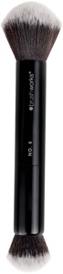 Brushworks No. 6 Double Ended Powder and Buff Brush produktbilde