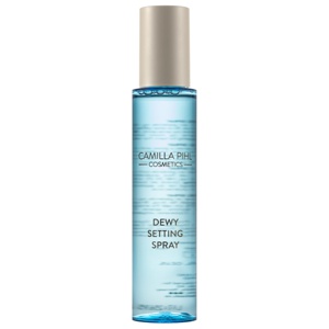 Camilla Pihl Cosmetics Dewy Setting Spray 120 ml produktbilde