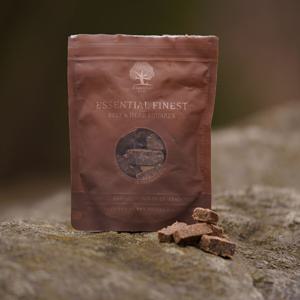 Essential Foods Finest Squares Hundgodis Biff & Örter 125 g produkt bild