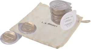 L:a Bruket 323 Plumping Ice Cube Peptides, Wild Berry 10 x 5 ml produktbilde