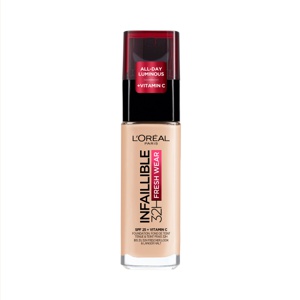 Loreal Paris Infaillible 32H Fresh Wear Foundation 120 Warm Undertone produktbilde