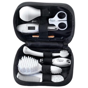 Tommee Tippee Closer To Nature Healthcare & Grooming Kit produkt bild
