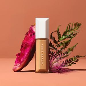 We're Even Hydrating Longwear Concealer 300N produkt bild